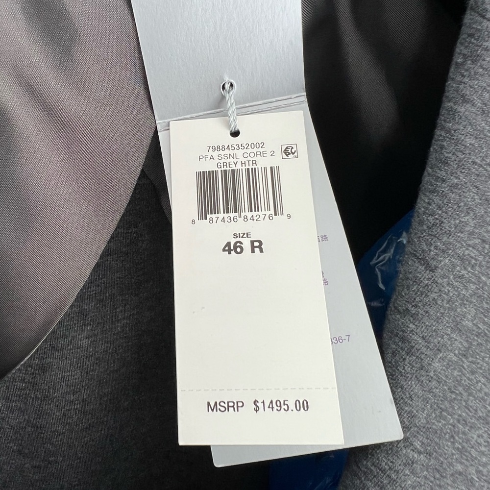 Selling a brand new Ralph Lauren gray sports coat - Picture 6 of 6